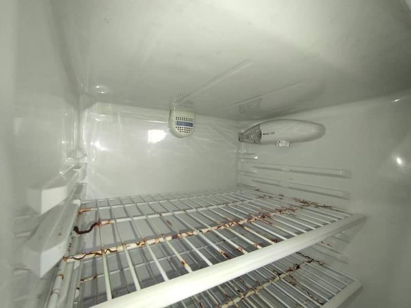 Haier HRF 380 Refrigerator 7