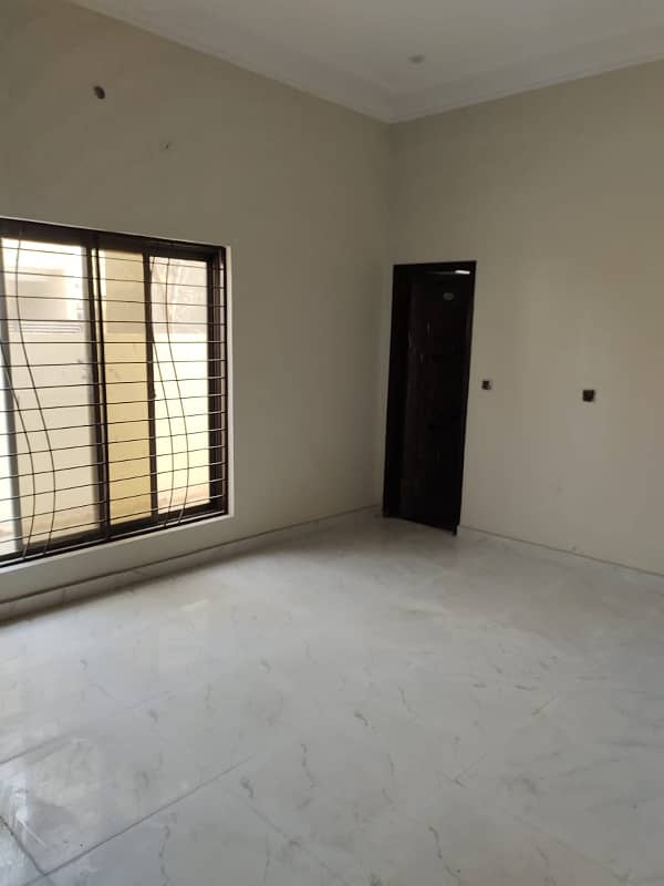 10 Marla Ground Portion For Rent 8