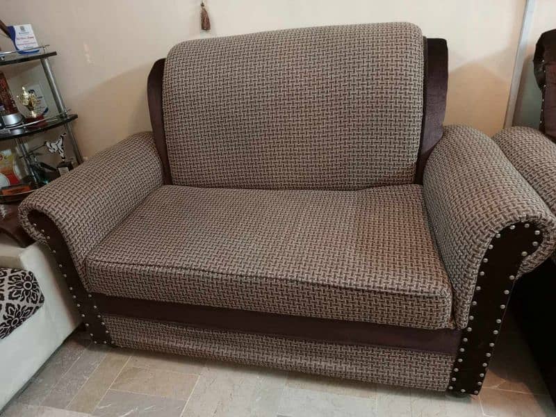 7 Seater Sofa Set Selling Urgently 0