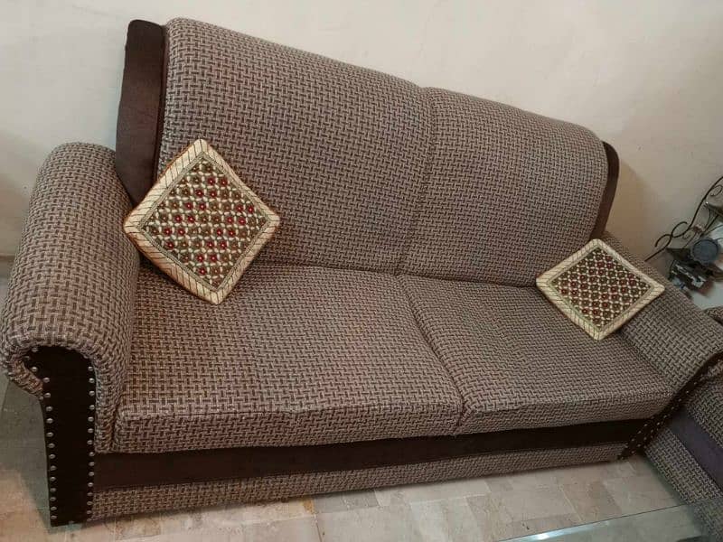 7 Seater Sofa Set Selling Urgently 2