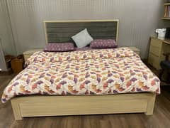 Bed set with dressing table and side tables ( ALMOST NEW )