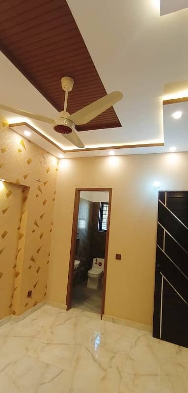 5 Marla plus brand new house for sale Eastren block phase 1 aproved area behria orchrd Lahore 17