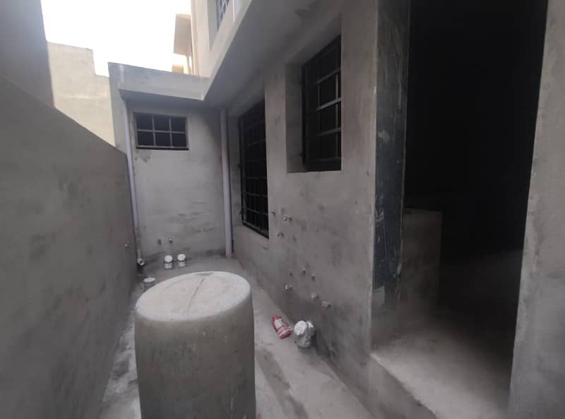 5 Marla Solid Grey Grey Structure B Block Good And Hot Location Bahria Orchard 22