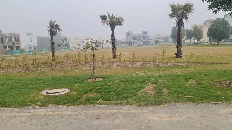 5 Marla Solid Grey Grey Structure B Block Good And Hot Location Bahria Orchard 28