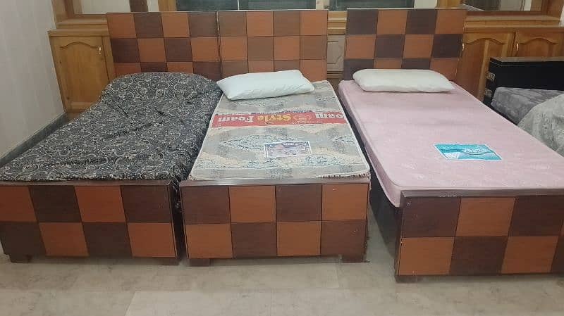 Single bed+mattress+pillow 1