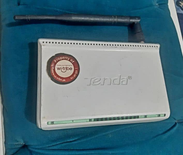 Tenda Wireless broadband router 0