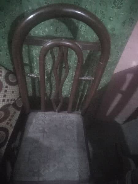 dyning table with 4 chairs 1