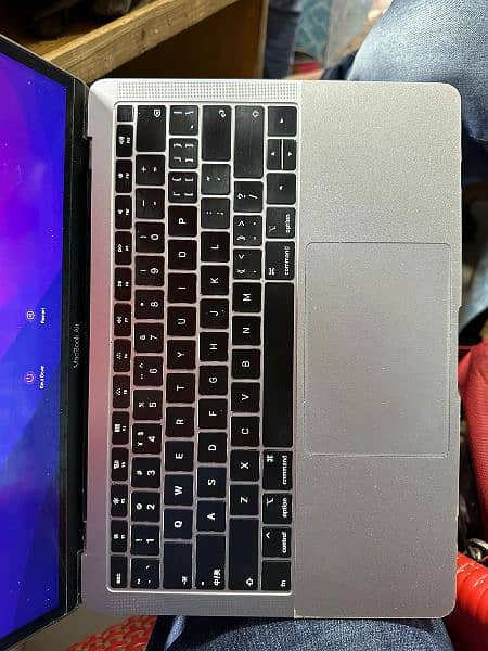 MacBook Air Retina 13 Inch 2019 2