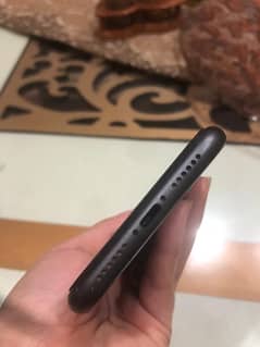 iPhone 11 ( non PTA in black colour ) 10/10 condition , battery 82%