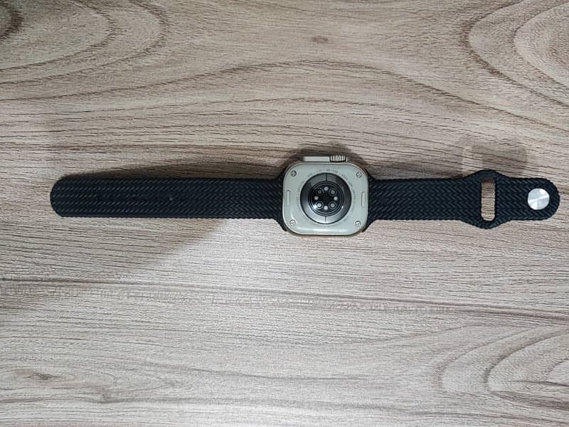 Ultra Watch with 10 straps 12