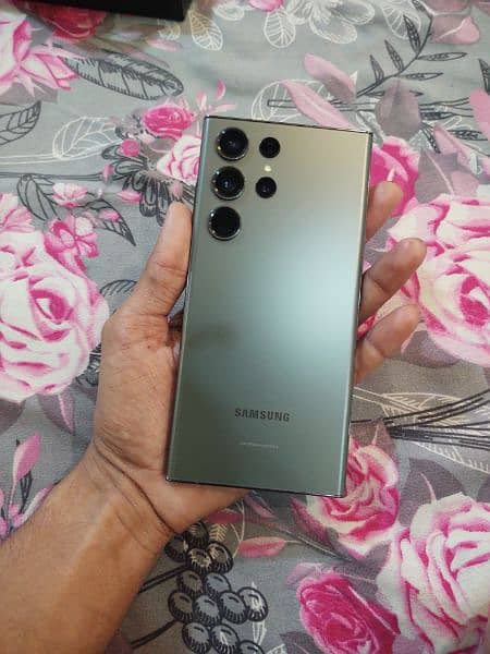 Samsung Galaxy s23 Ultra. 12.512 gb. 8