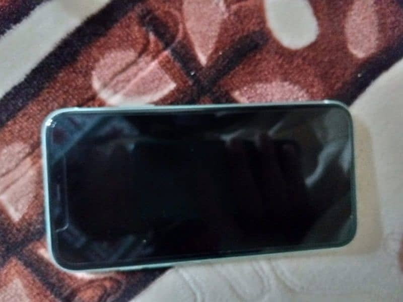 Iphone 11 64Gb Green In New condition 5