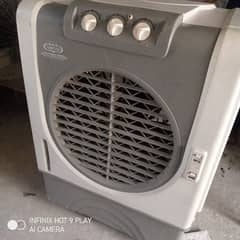 good quality air cooler. genuine motor and pump. condition is good