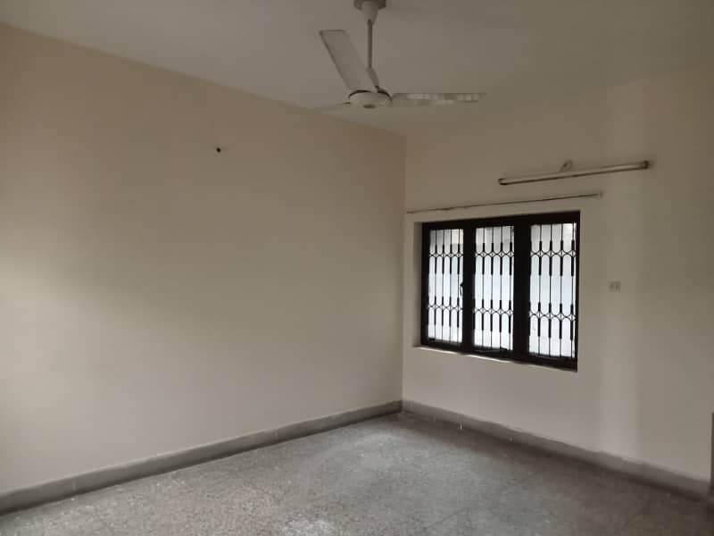 CANTT,12 MARLA OFFICE USE HOUSE FOR RENT GULBERGU UPPER MALL SHADMAN GOR GARDEN TOWN LAHORE 5