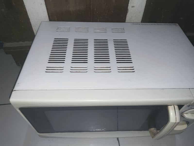 microwave Anex Company only 10 Days used just like new 2