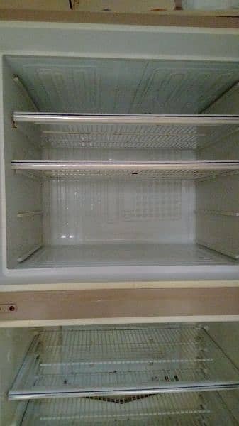 Dawlance refrigerator Full Size 1