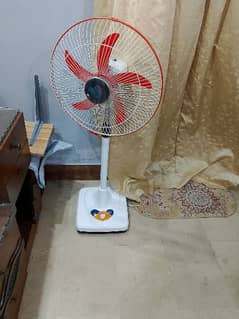 Rechargeable fan for sale in very good condition