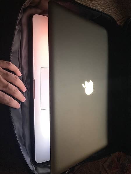 Apple macbook pro mid 2012 0