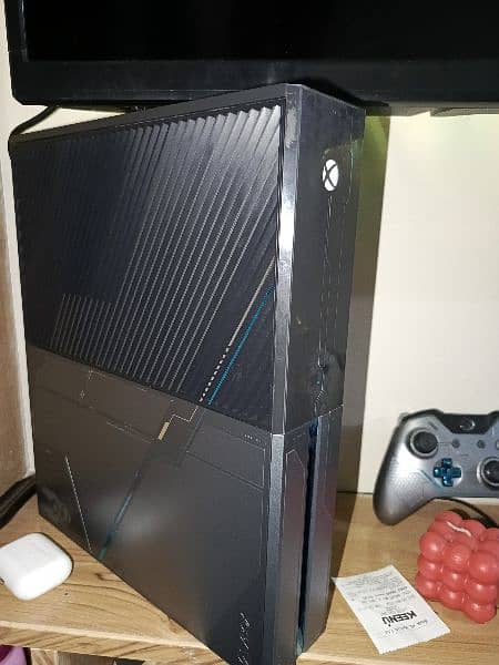 Xbox one special edition 1TB 14 Games Offline installed 3