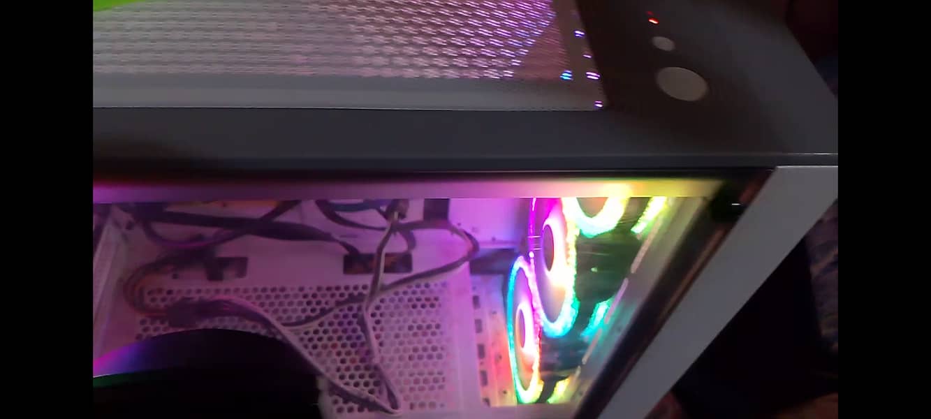 Urgent Sell Core i7 4th generation Gaming PC And LCD 60 Hz Borderless 13