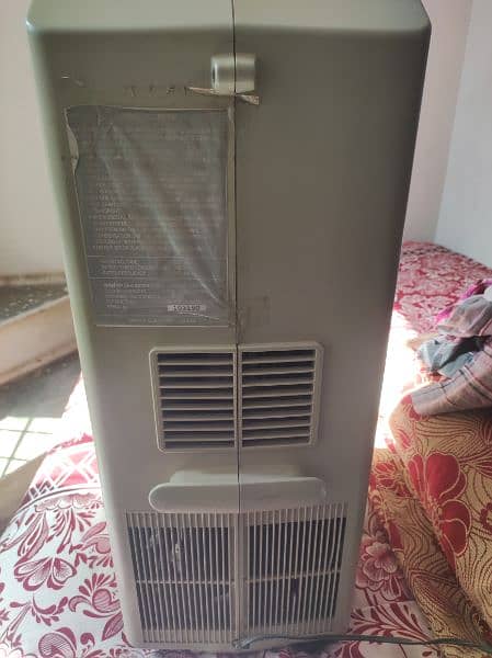 Portable ac for sale in good condition 4