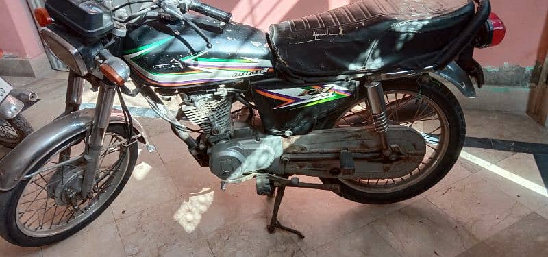 Honda cg 125 old but Engine Wise best 3