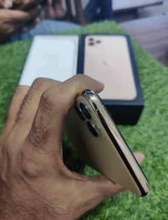 iphone 11 pro max 256 GB PTA approved my WhatsApp number 03473694899 0