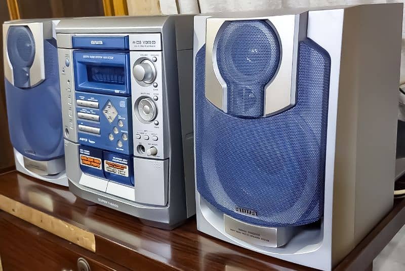 Aiwa Sound System Speakers 1
