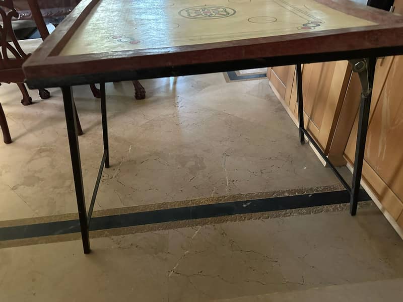 Carrom Board With Stand 2