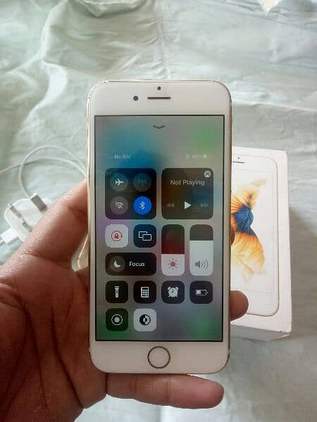 iPhone 6s /32gb pta approwd 1