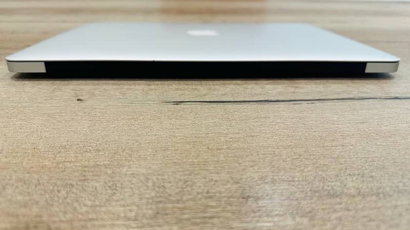 MacBook air 13 inch Mid 2013 3