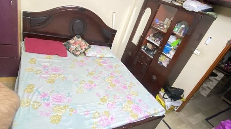 Double bed for sell only 1