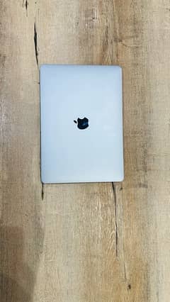 MacBook pro 13 inch 2016