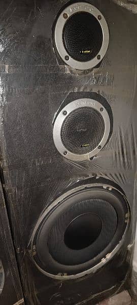 kenwood 990ex sterioo amp 270k wood4 channel A+b with 10/10 subwoofer 2