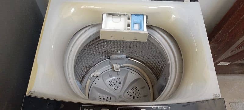 haier ki washing machine h arjant sell krni h 7