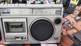 National Panasonic tape recorder/ 3 Bands Radio MW , SW 1, SW 2