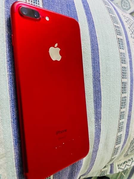 i phone 7 plus /256GB/Special Edition Red/PTA approved 6