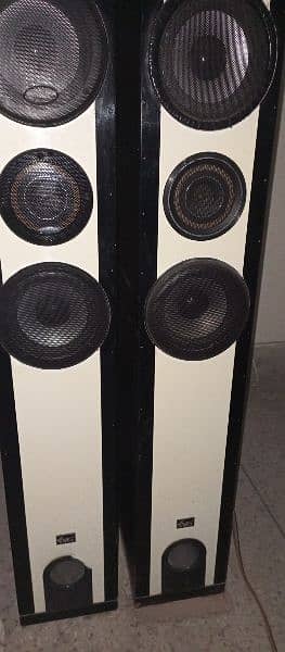 Speakers /surround speakers/woofers different prices 2