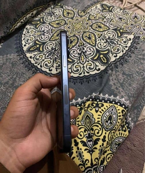 Iphone 15 pro max 256 GB  Blue Titanium with orignal box and cable 3