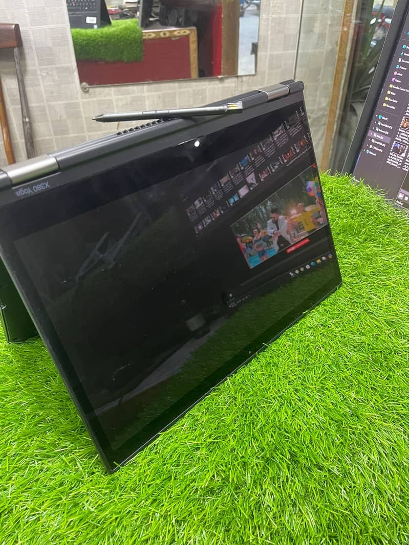 Lenovo Thinkpad Yoga X380 (Touch Screen), 7