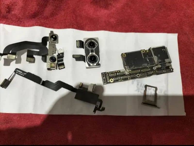 iphone xs All spare parts Available 1