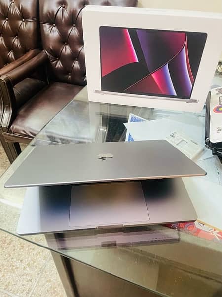 Apple Macbook M2 Pro 16 inch Complete Box With Apple care warranty 4