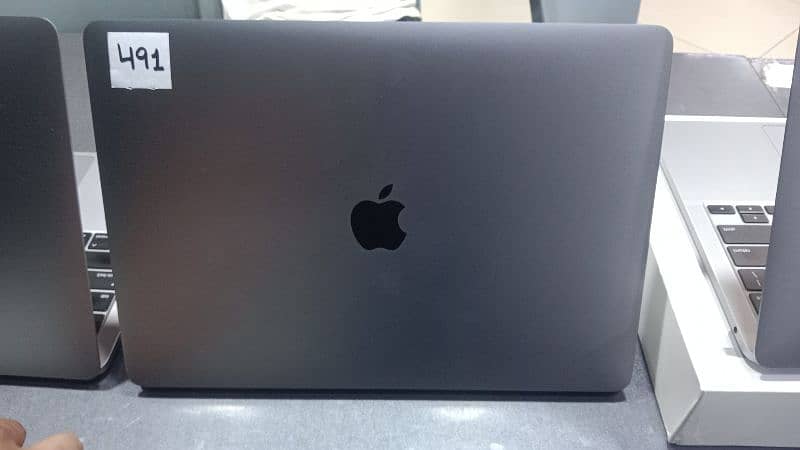Apple MacBook Pro 13 m1 2020 8gb 256gb ssd 5