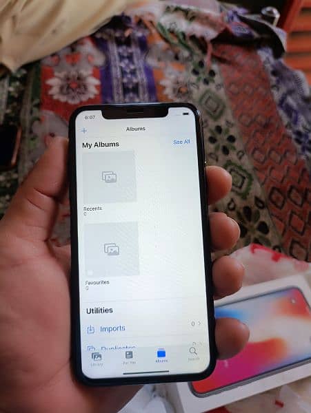 iPhone x 64GB condition 10 by 10 face adi not working 7
