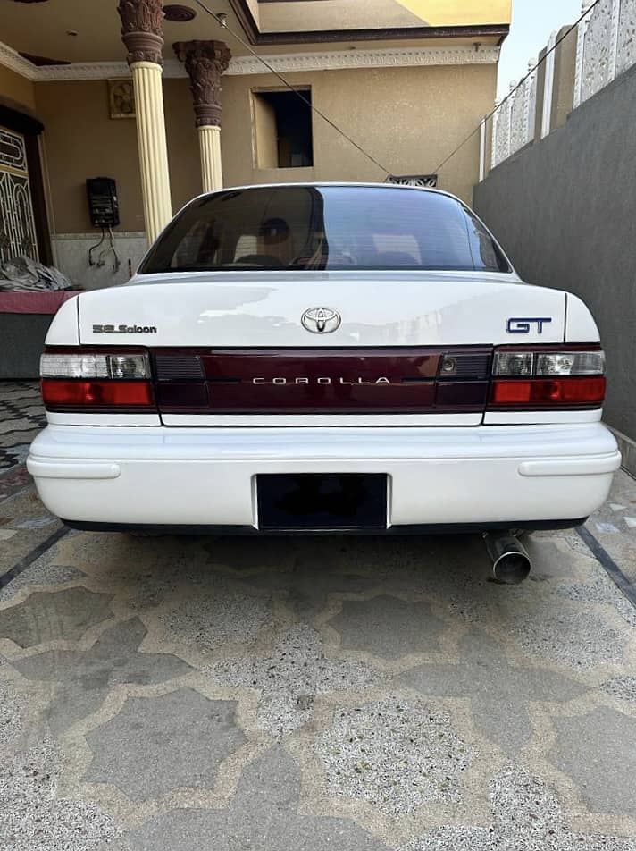 Toyota Corolla Se limited edition seloon 1994 14