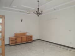 Get A 3200 Square Feet House For rent In I-8