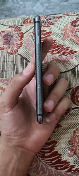 iphone 8 64gb battery health 81 10by9 finger all ok ha 2