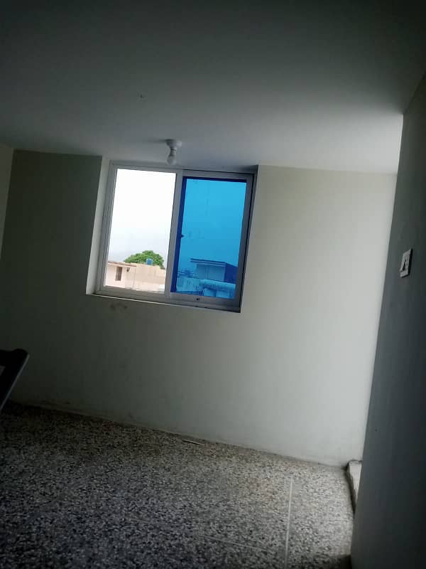 I 8/2 Newly Renovated 2 Bed Flat With Roof 150k Final 1