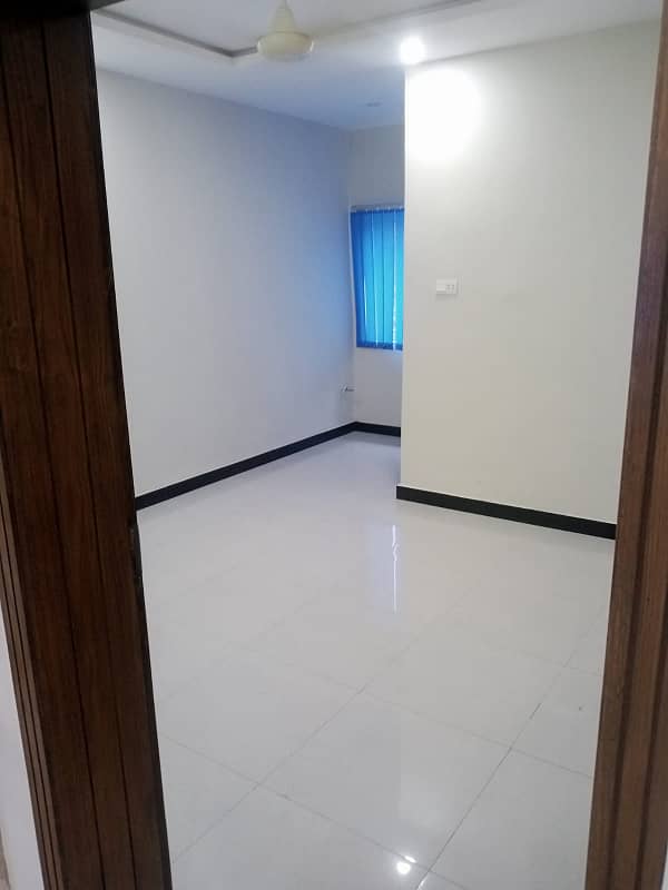 I 8/2 Newly Renovated 2 Bed Flat With Roof 150k Final 2