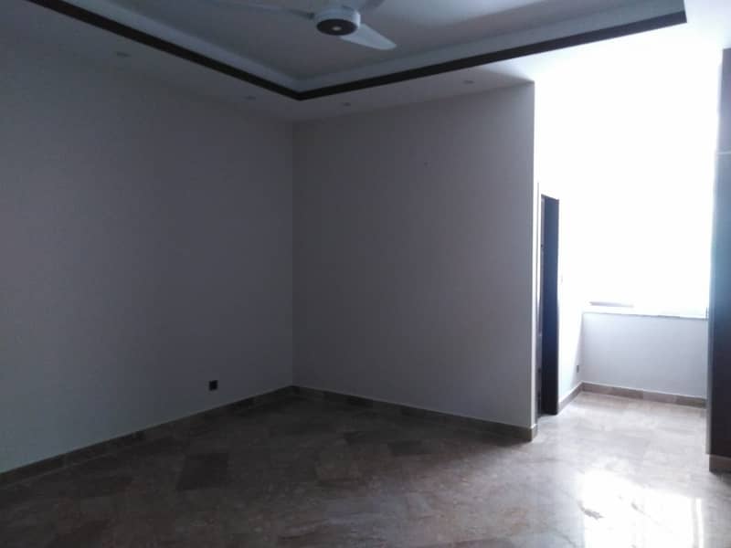 1 Kanal Spacious Upper Portion Is Available In I-8/4 For rent 1